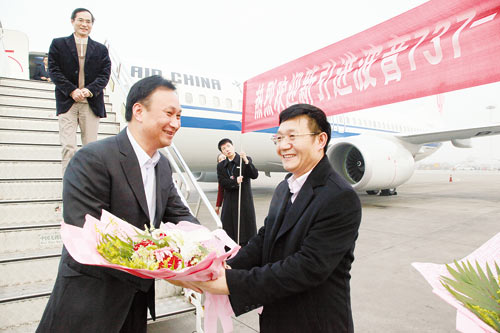 国航首架新构型波音737-800落户重庆分公司